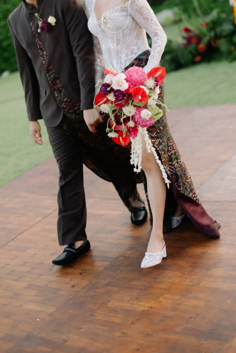 Tropical Paradise ceremony details