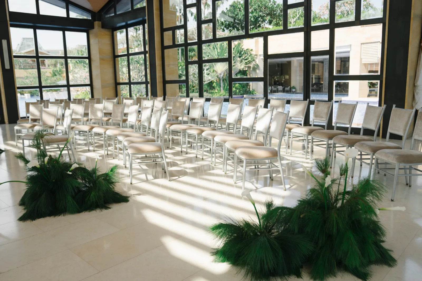 Classic White decoration 19