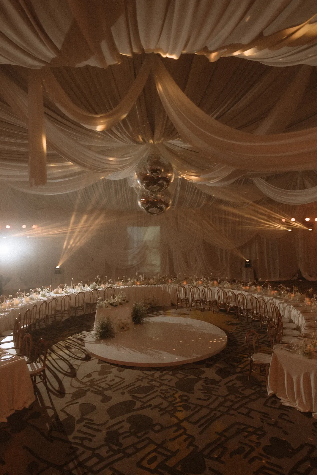 Classic White decoration 38
