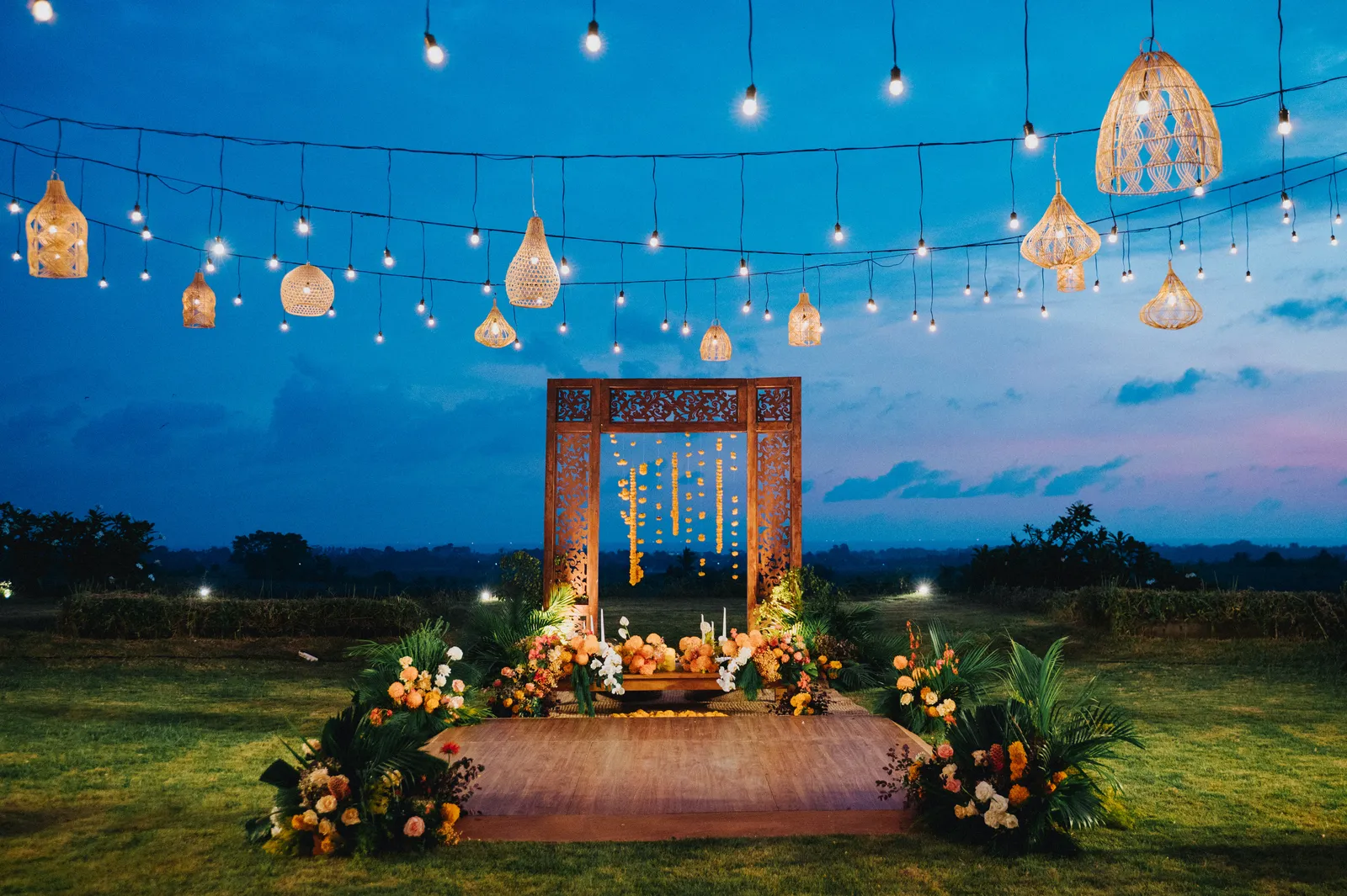 Vibrant Tradition decoration 8